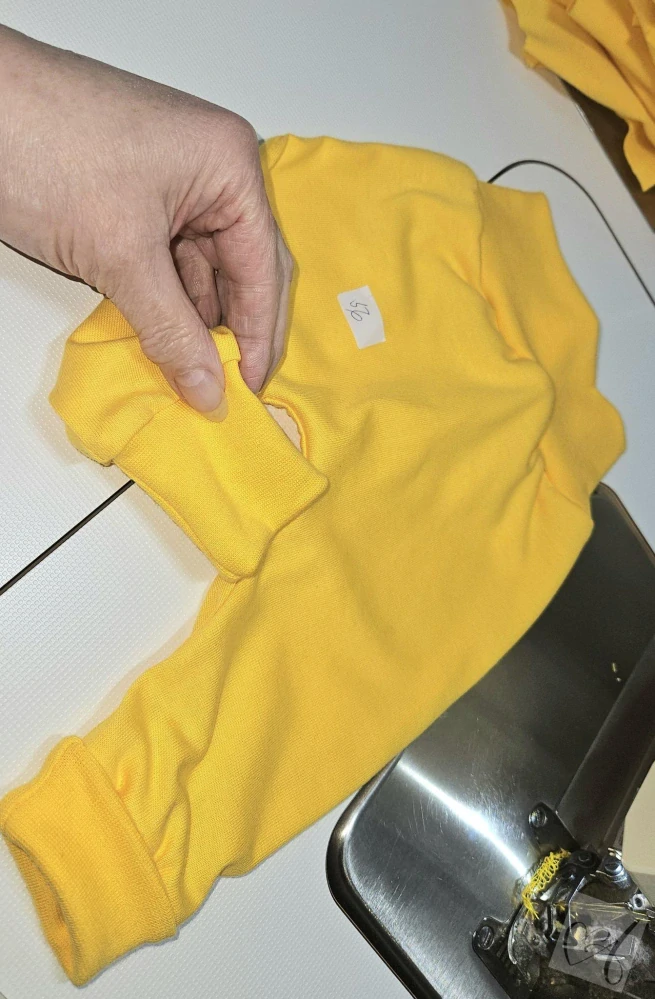 Rostoucí dětské kalhoty- baggy – žluté