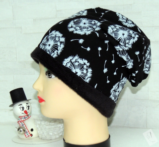 Chmýří na černém velikost 52