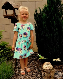  Šaty Nelinka – pohodlí, které sluší -tisk Ptáčkové