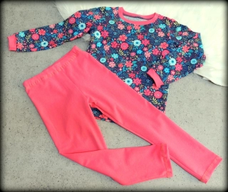 Dětské pyžamo s legínami – hebké bavlněné pyžamko na spaní i na doma vel.110