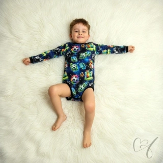 Dětské body pro děti se speciálními potřebami fotbal vel.140